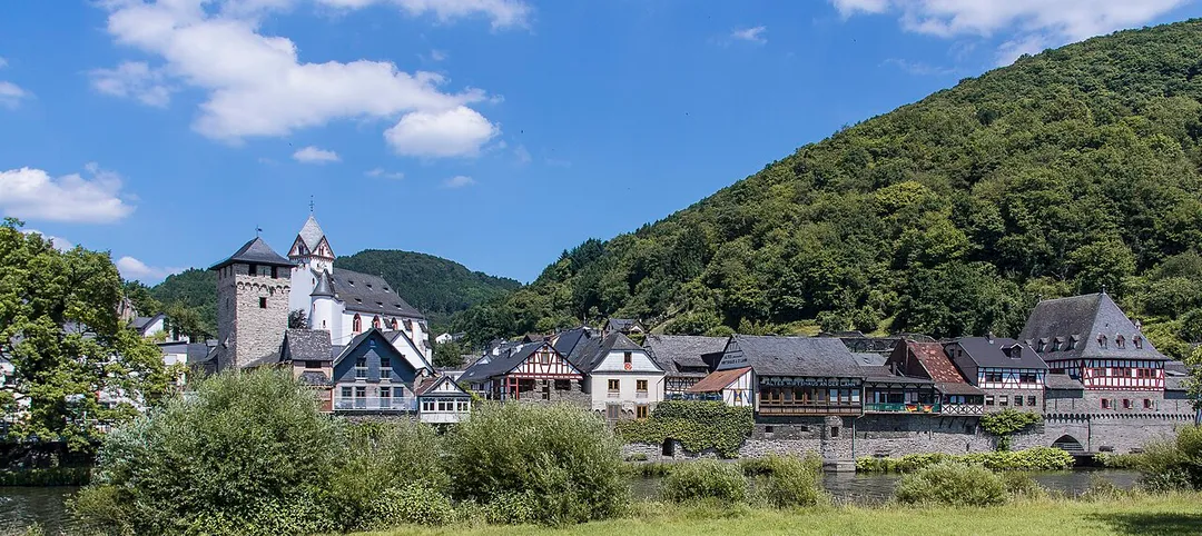 The pretty village "Dausenau", a view from southside of river Lahn