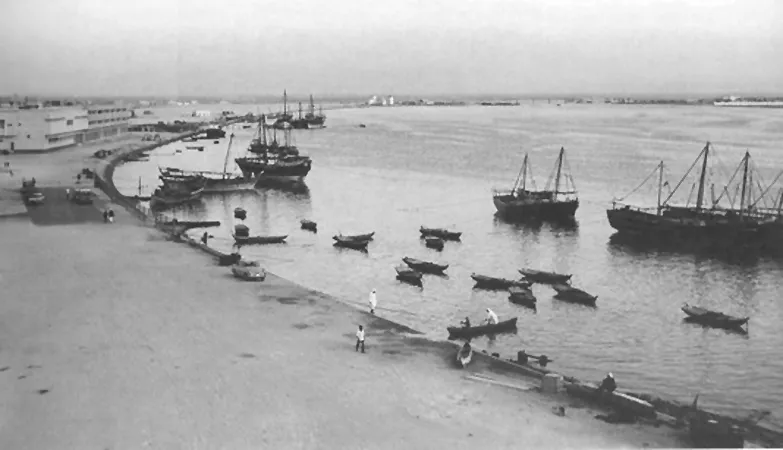 Dubai Creek in 1964