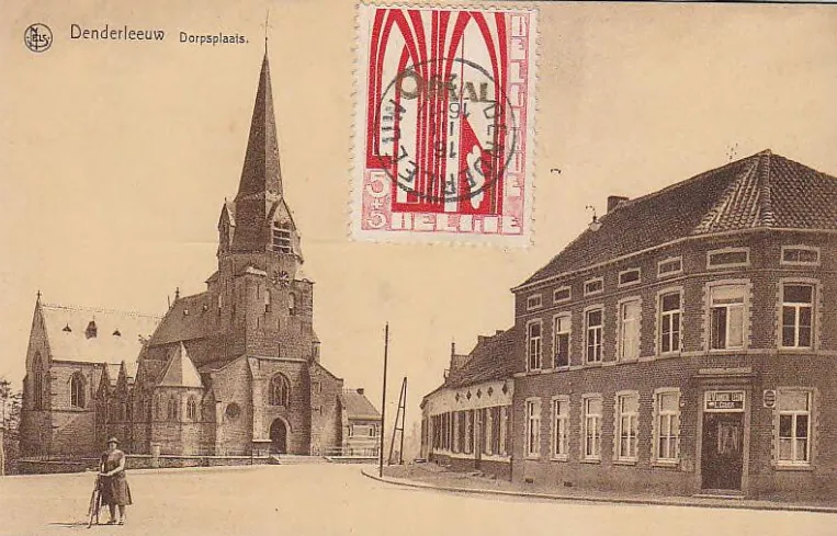 Dorpsplein van Denderleeuw ca. 1910-1920