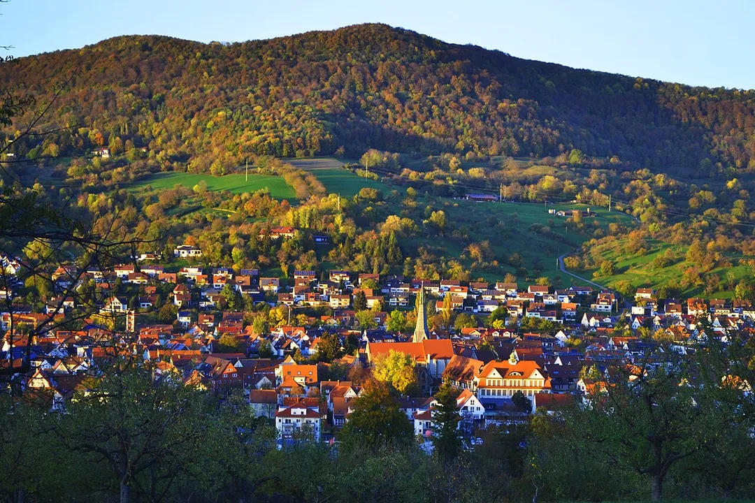 Dettingen an der Erms and Goldland-Klausenberg