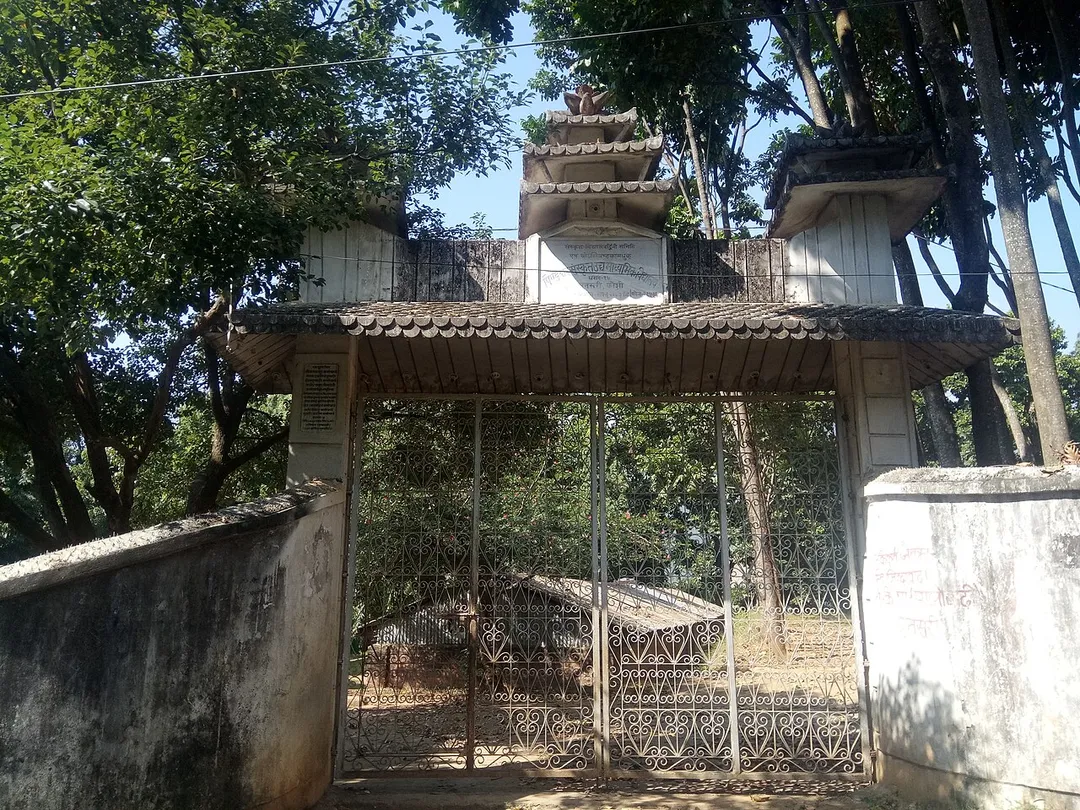 Bijaypur town was founded in 1584 AD and is currently located next to Dharan, Sunsari District. Bijaypur town remained the capital of Morang Kingdom and Limbuwan region until the Gorkha Limbuwan War in 1774 AD.