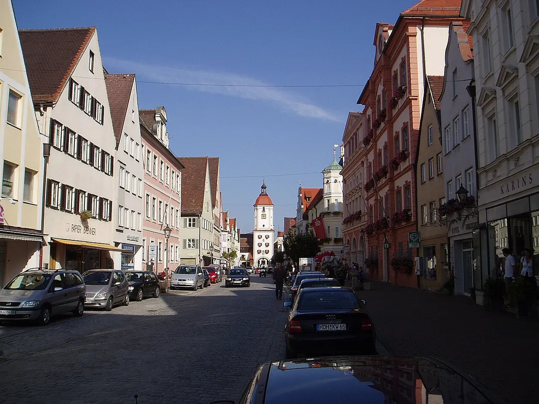 Königstraße in Dillingen a.d.Donau mit Blick auf das östliche Stadttor