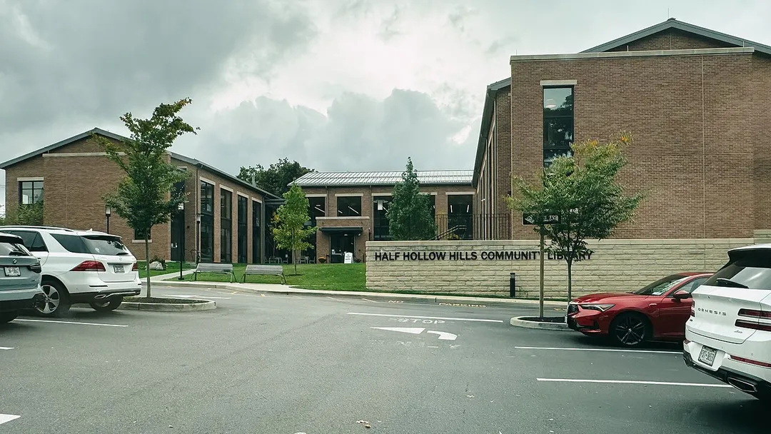 HHH Library in Dix Hills, NY