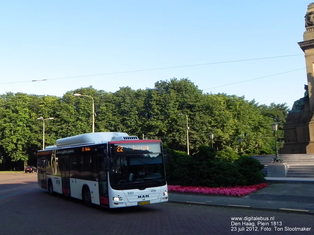 HTM bus 1061 if line 22 direction Duindorp on Plein 1813.
