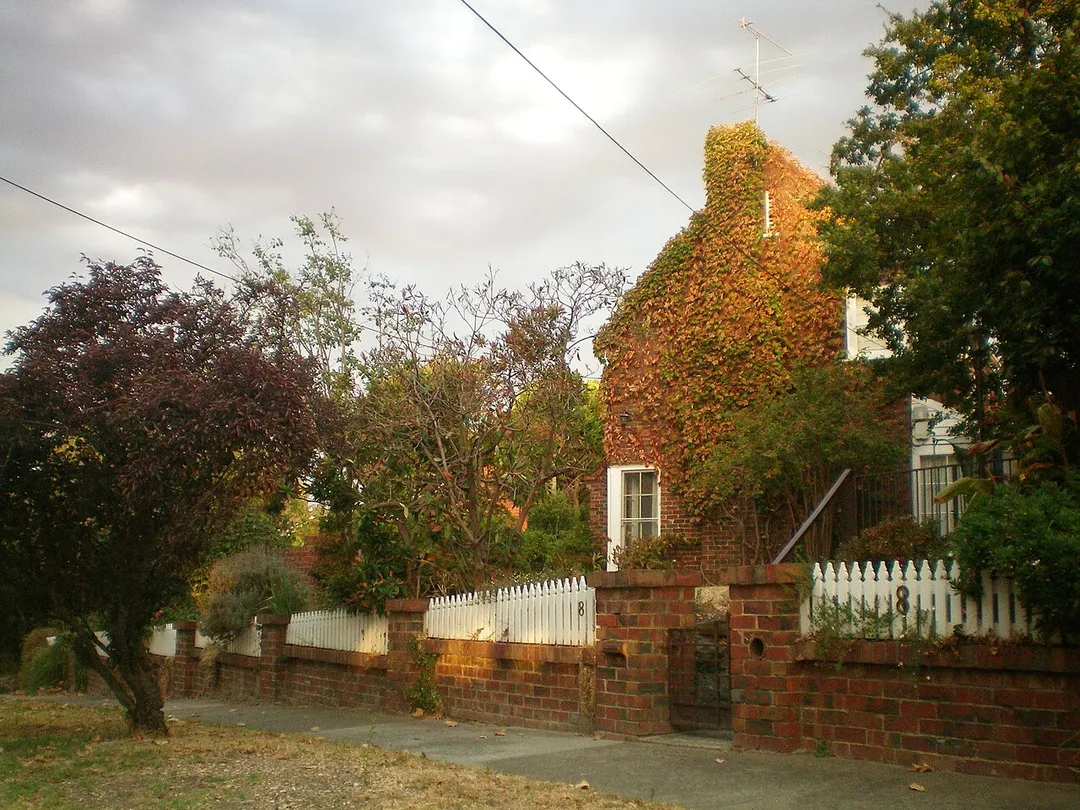 House at Eaglemont, Victoria. Note that despite the fairly typical design, position means it nevertheless rises prominently above the street.