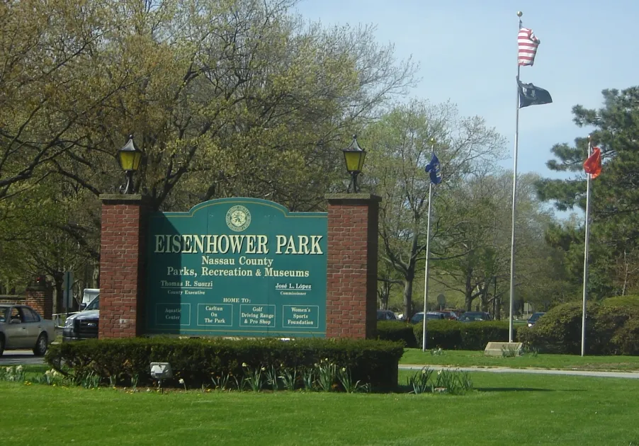 Looking north at the main (southern) entrance to Eisenhower Park in East Meadow, NY.