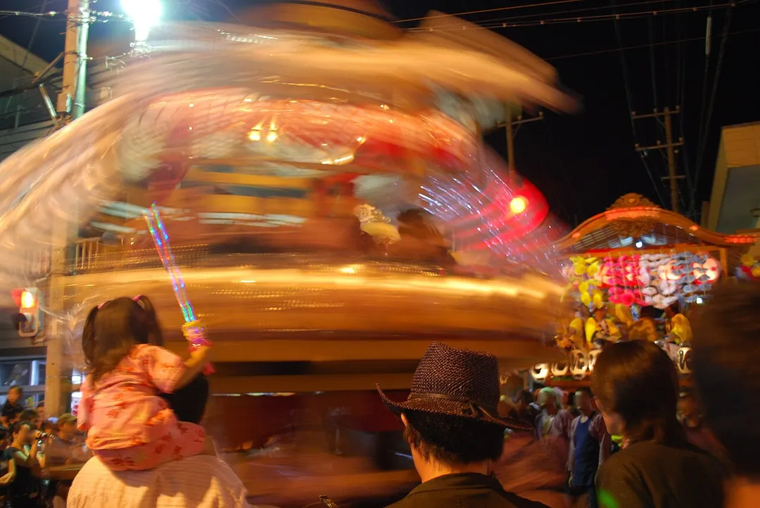 Floats turn the corner at the Edosaki Gion Matsuri (Edosaki Gion Festival) in Inashiki City, Ibaraki Prefecture, Japan