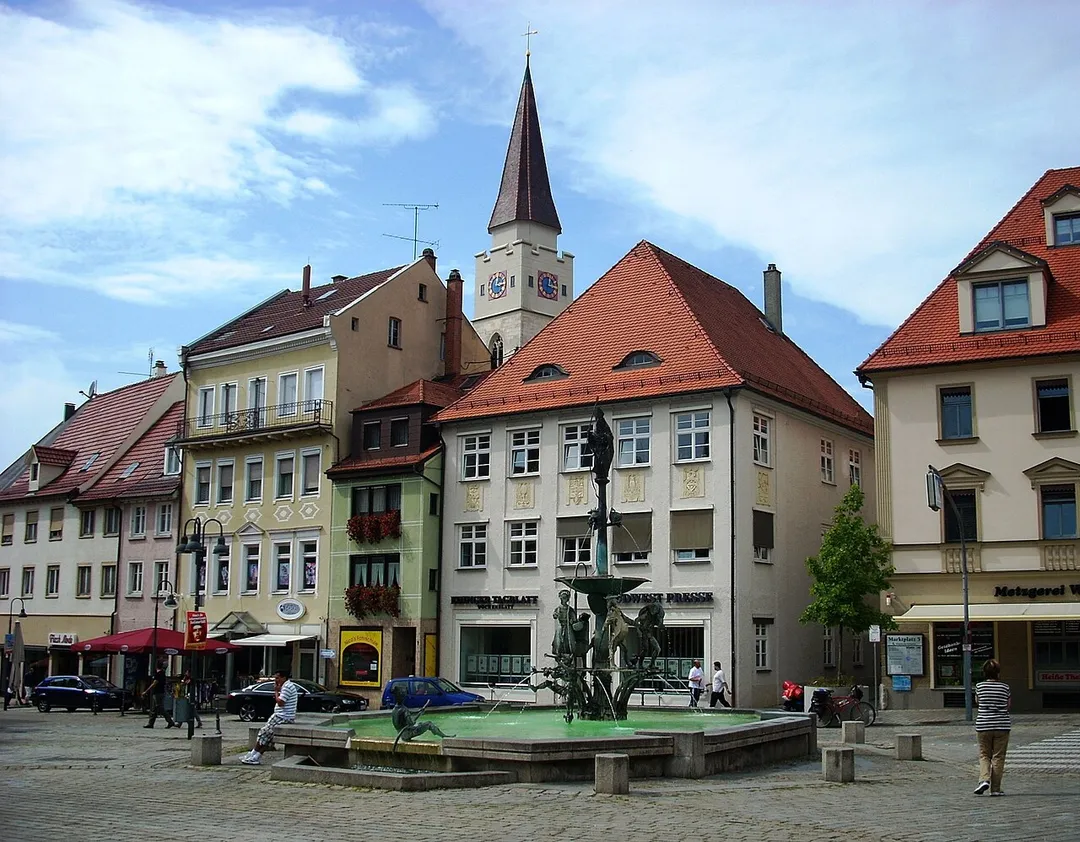Ehingen/Donau,St.Blasius und Theodulbrunnen