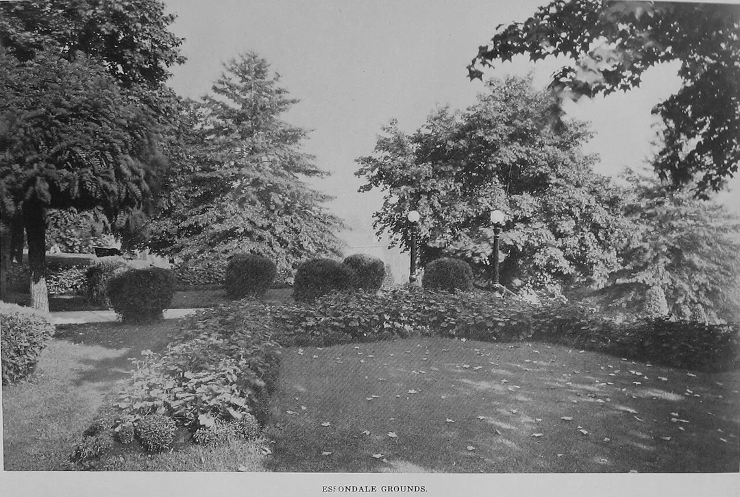 This was located in front of the <a href="http://west-lawn.blogspot.ca/" rel="nofollow">West Lawn</a> building, the pathway stil exists.