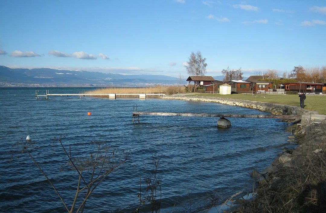 Bord du lac de Neuchâtel près d'Estavayer-le-Lac, canton de Fribourg, Suisse.

Author: Fanny Schertzer