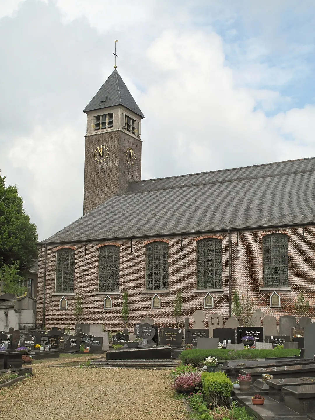 Kluizen, church de Onze Lieve Vrouw Geboortekerk