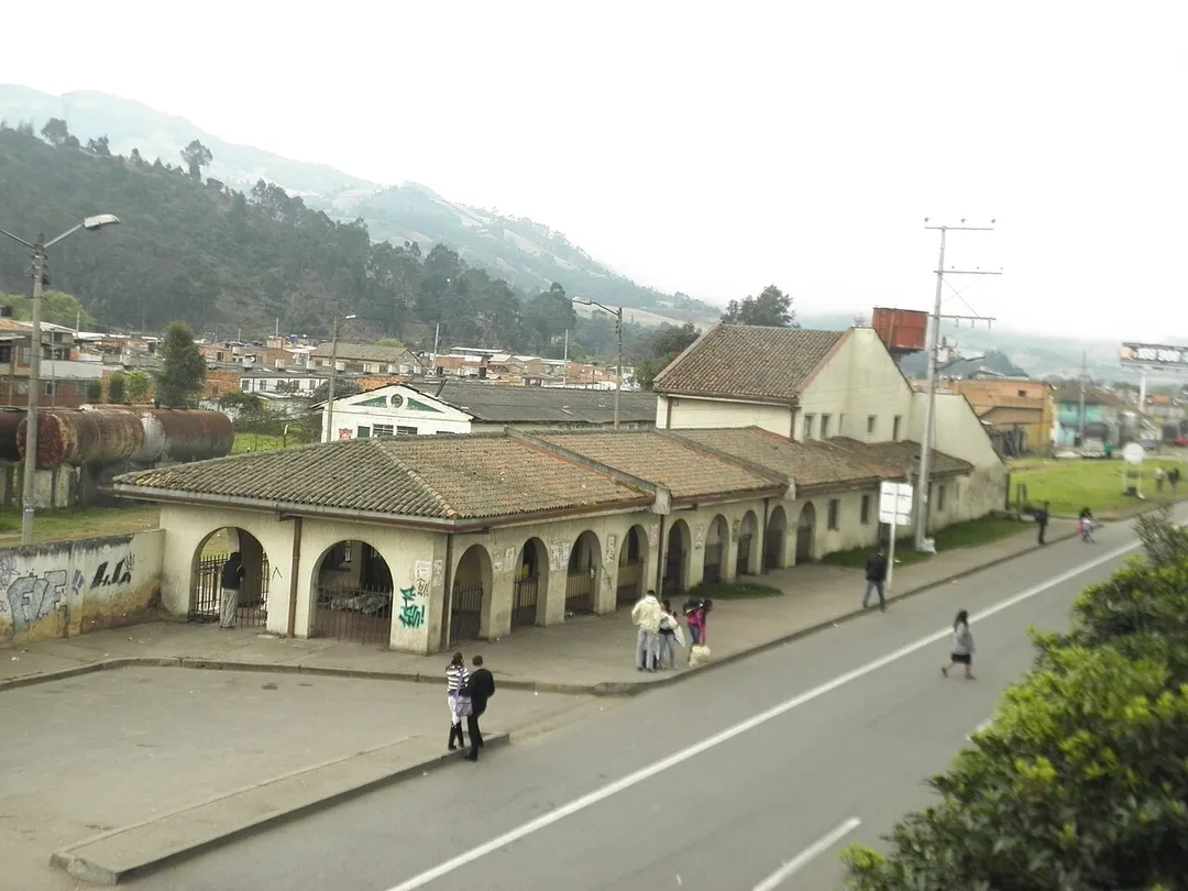 This is a photo of a Colombian monument identified by the ID
