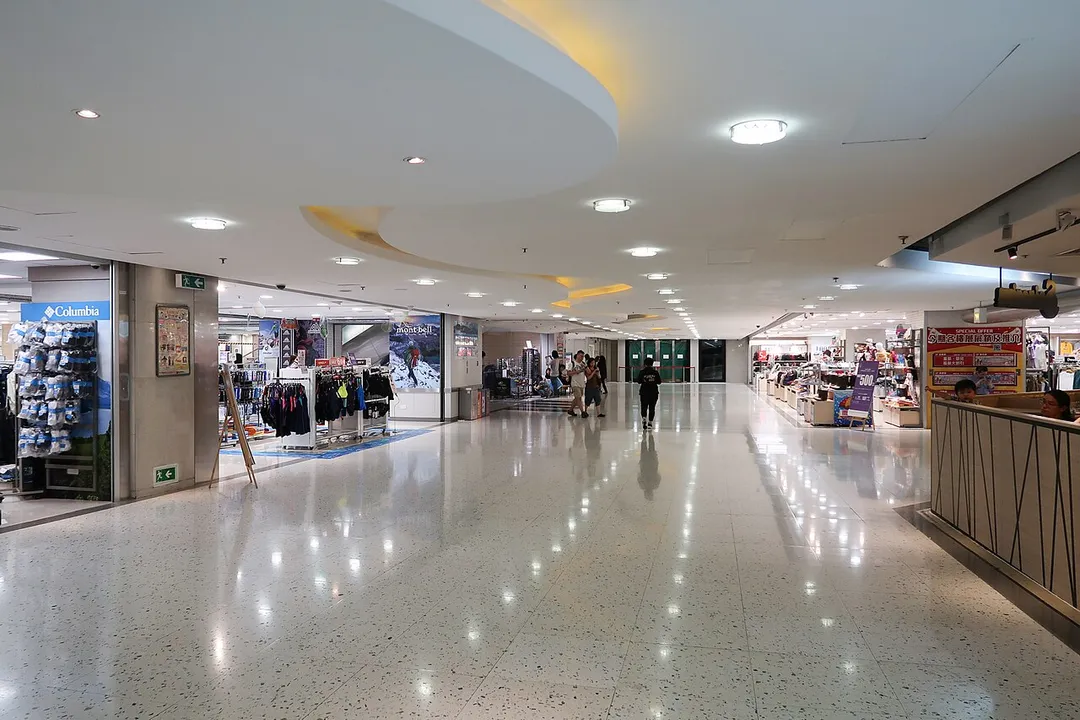Skyline Plaza Level 1