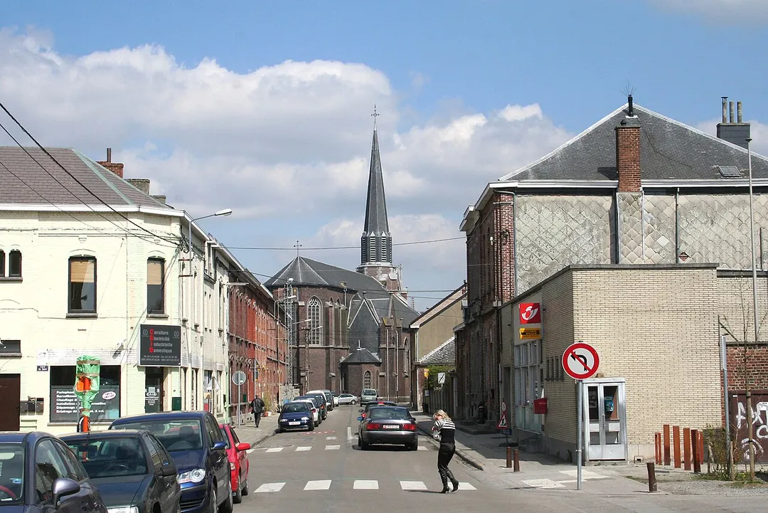 Wanfercée-Baulet, la rue de la Closière et l'église Saint-Pierre (1850).
