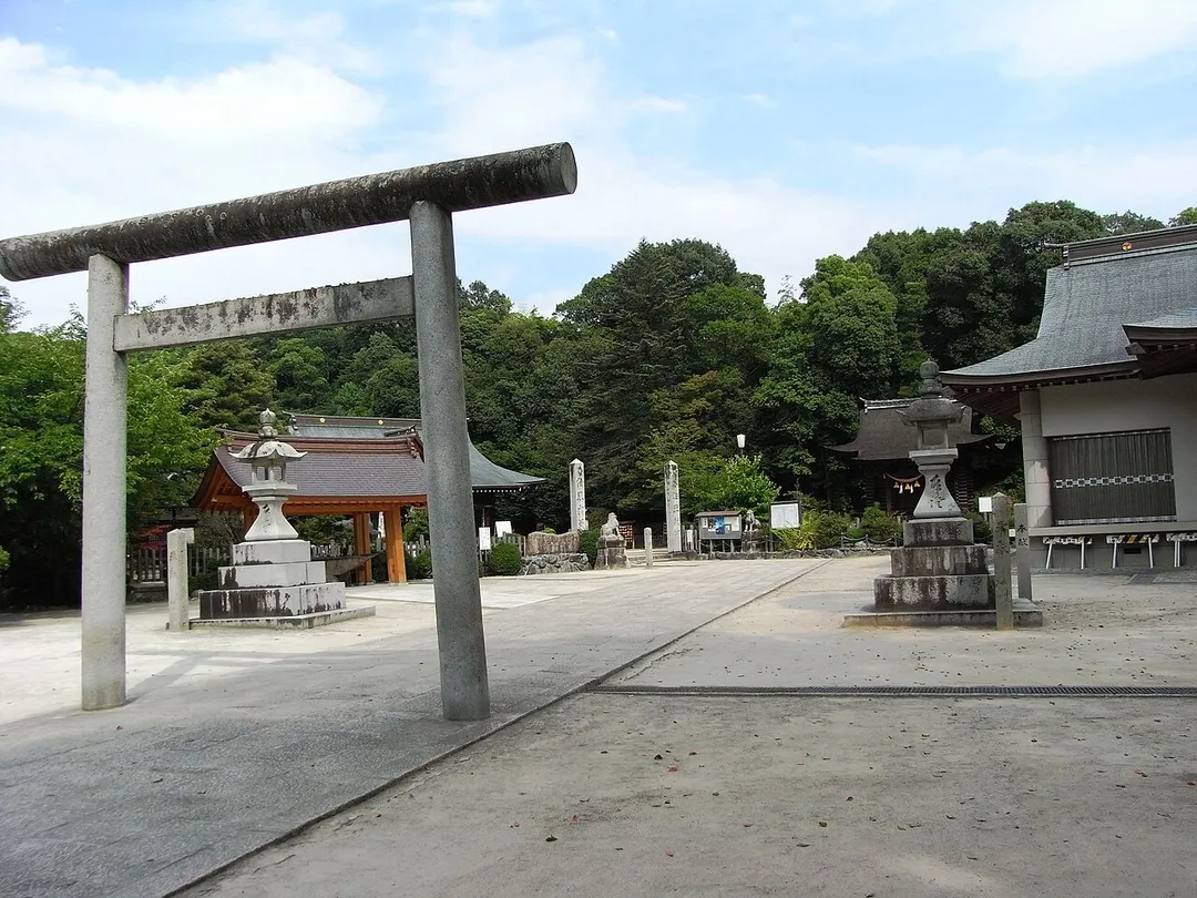 多家神社
2008年7月　本人撮影

多家神社