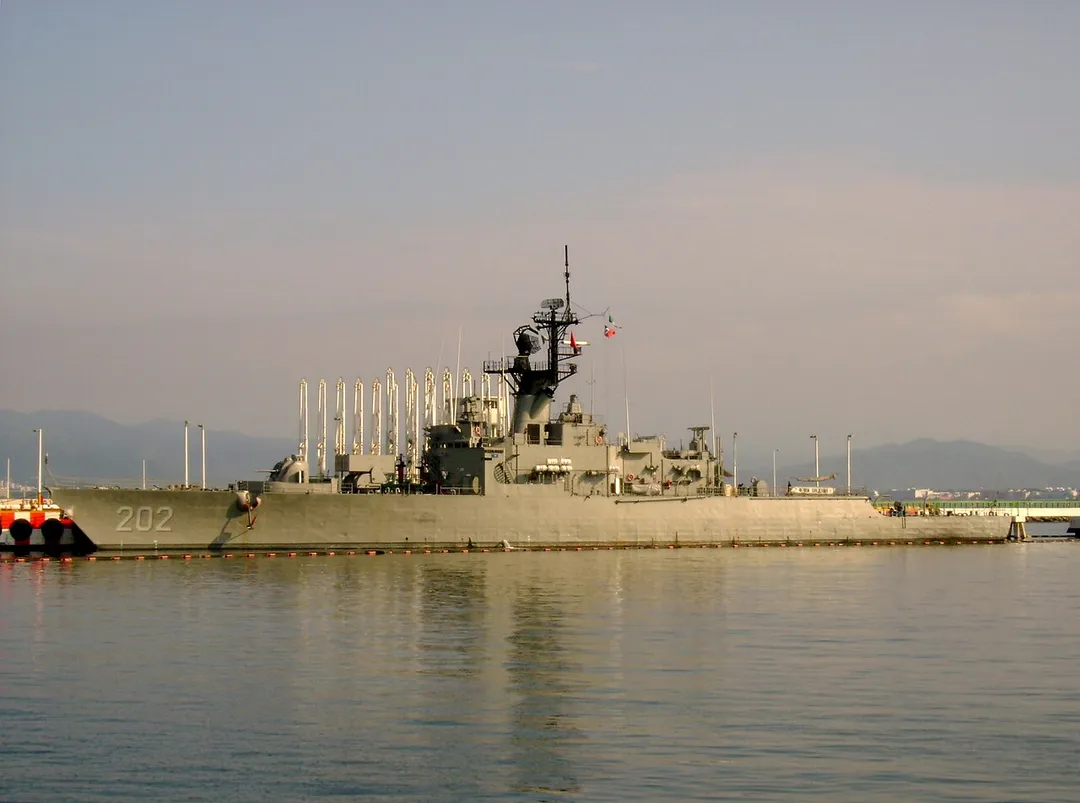 Mexican frigate ARM Hermenegildo Galeana (F 202) in port at Manzanillo, Colima (Mexico), on 21 August 2007.