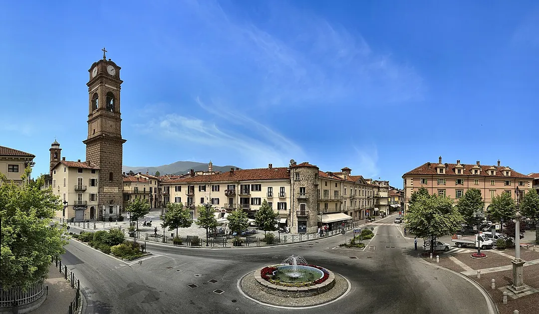 Giaveno - Piazza San Lorenzo