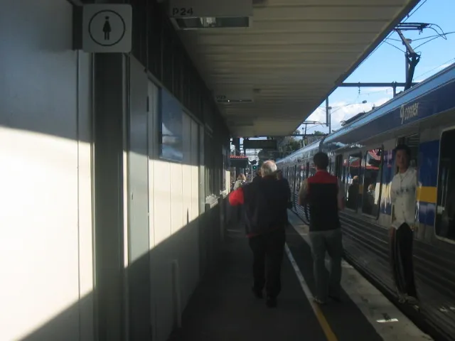 Looking along Platform 2 at Glen Waverley
