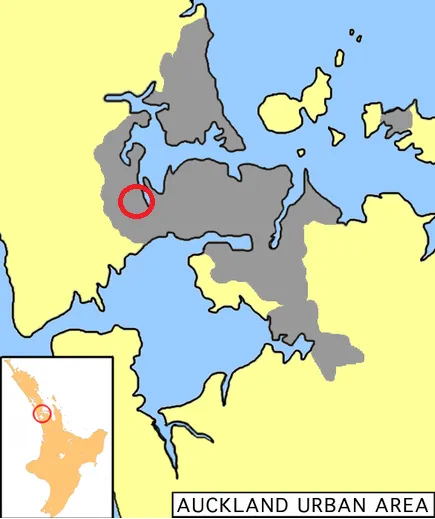 A map of w:Glendene within Auckland, New Zealand.