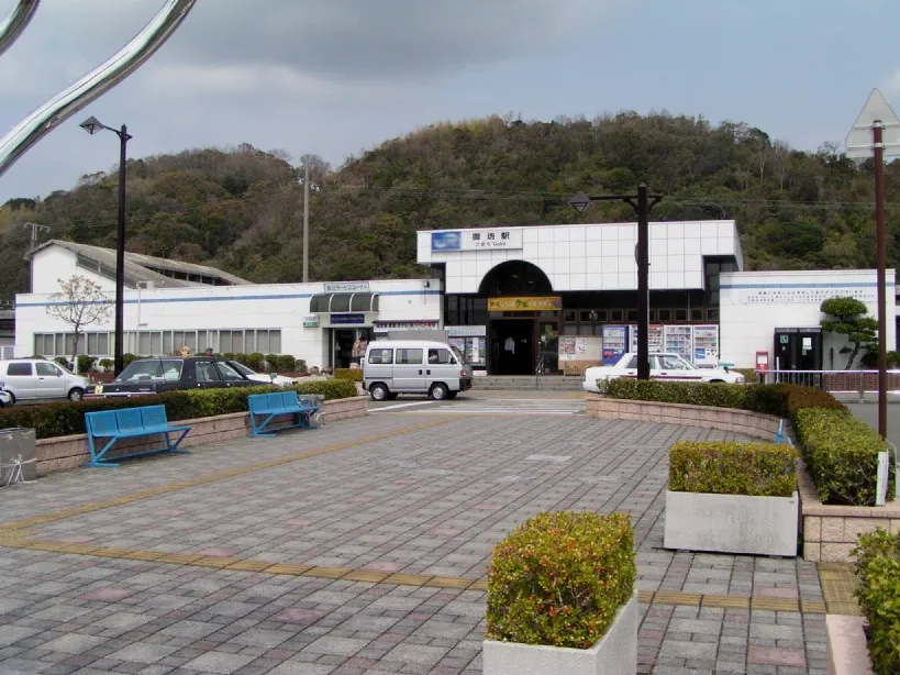 West Japan Railway Company Kisei Main Line, Gobō Station.