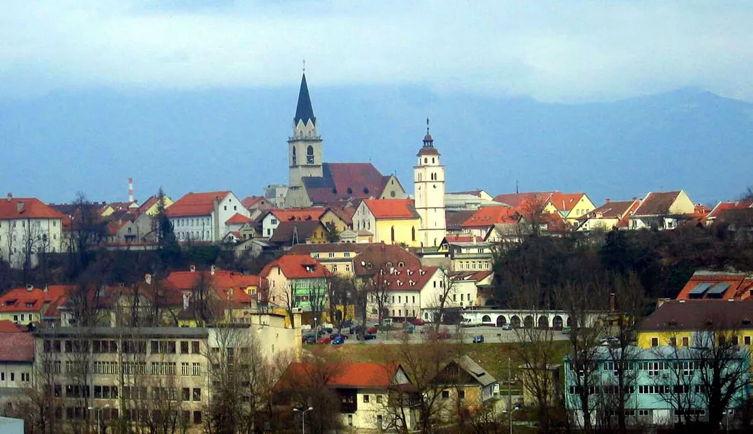 Kranj, city in Slovenia

photo:Ziga 15:08, 26 February 2007 (UTC)