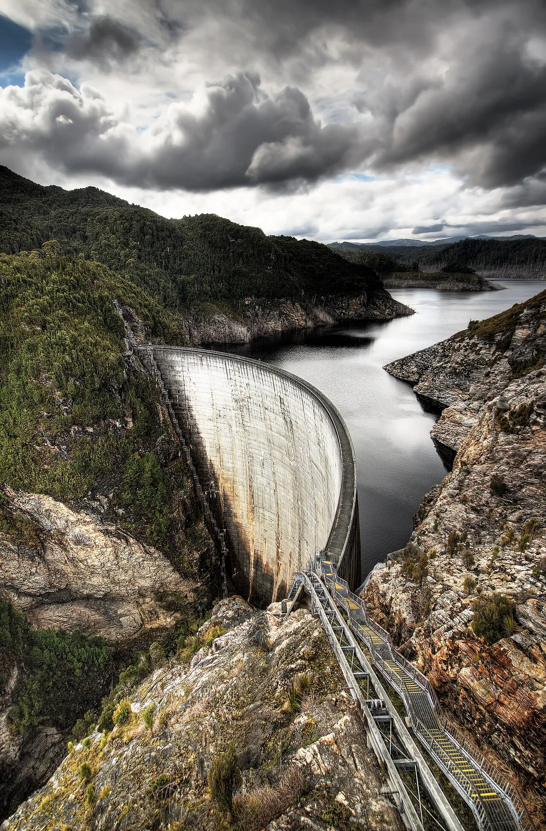 Gordon Dam, Southwest National Park, Tasmania, Australia.