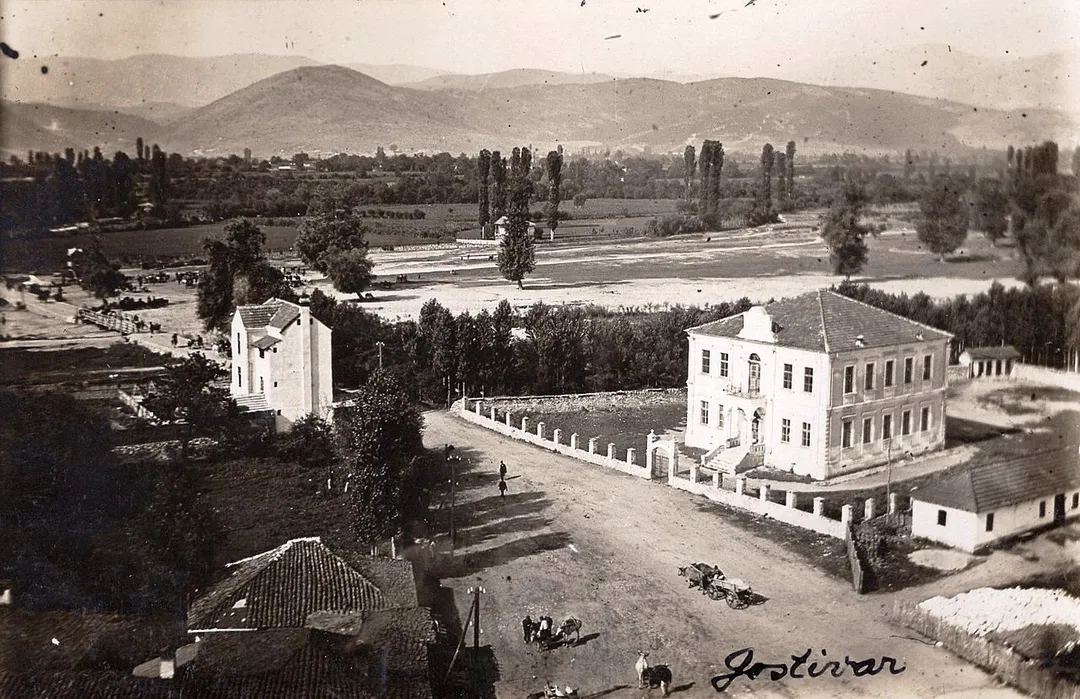 Postcard of Gostivar from 1930's




This media file is produced by Wikipedian in Residence in Category:Wikipedian in Residence at DARM in 2016.