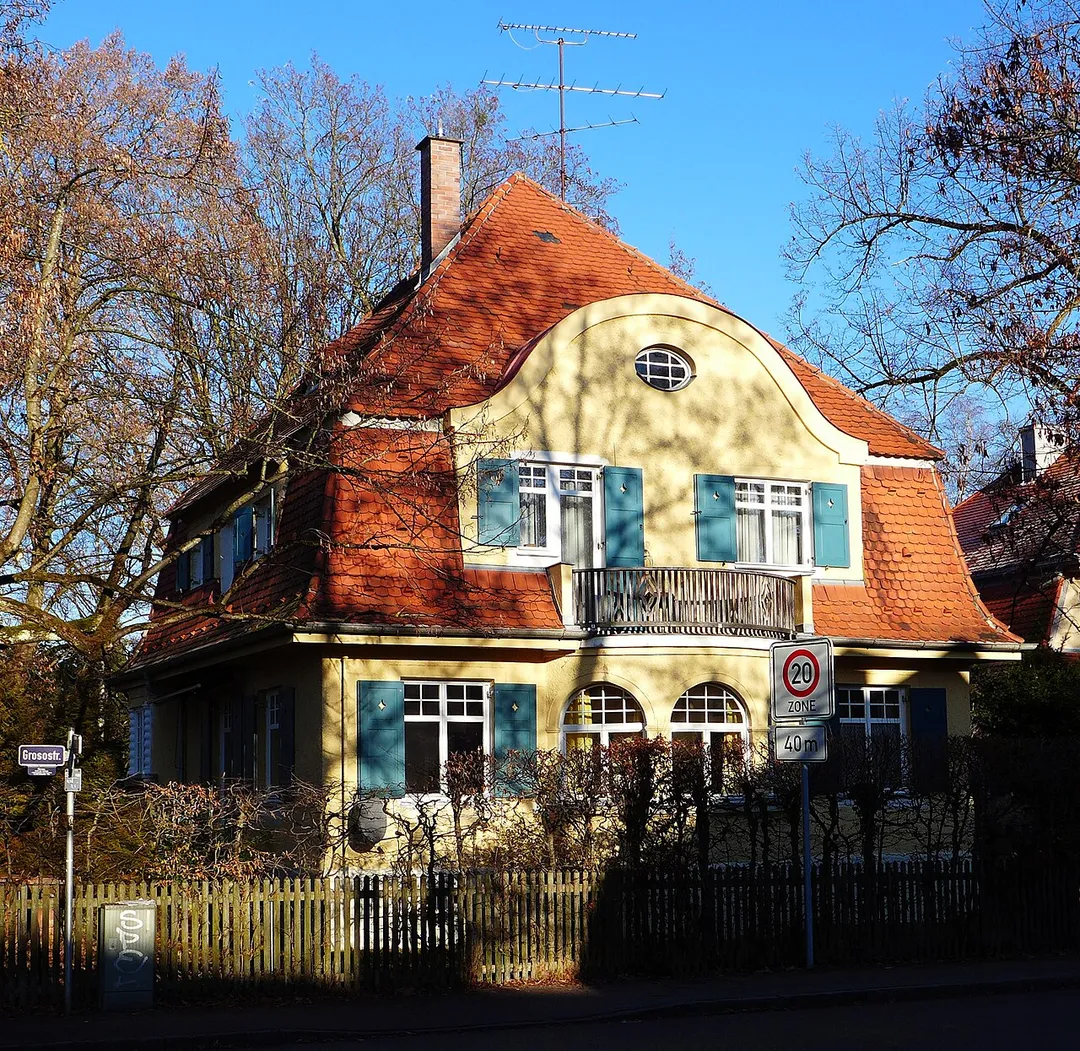 Grosostraße 4, Gräfelfing