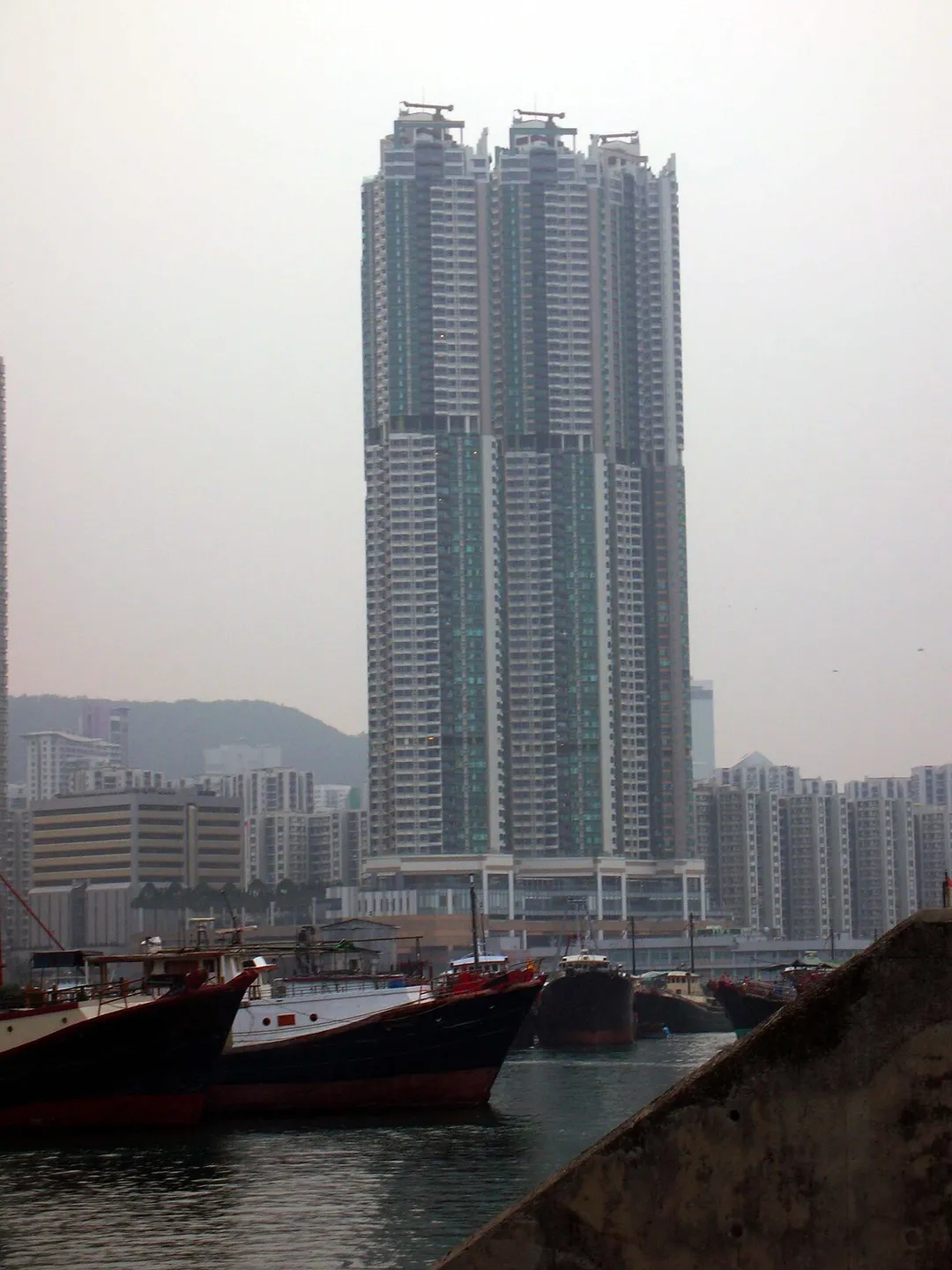 Grand Promenade, located at Sai Wan Ho, Hong Kong

香港西灣河嘉亨灣