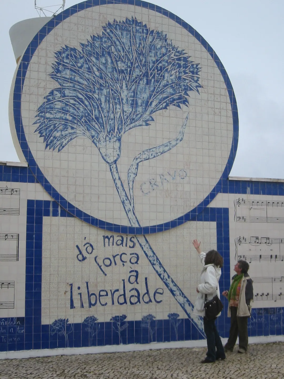 Monument in Grandola, made by Bartolomeu dos Santos, Zeca Alfoso, 24 April 1974