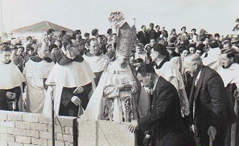 Maltese builder Frank Cefai with the Archbishop of Sydney, Normal Thomas Gilroy, placing the first stone of the complex at Our Lady Queen of Peace, Greystanes.