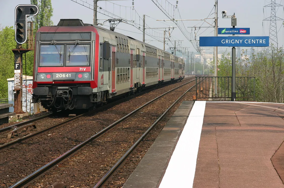 La Gare de Grigny-Centre , Grigny, département de l'Essonne, France