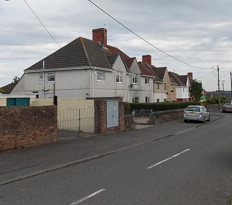 Plas Road houses, Grovesend