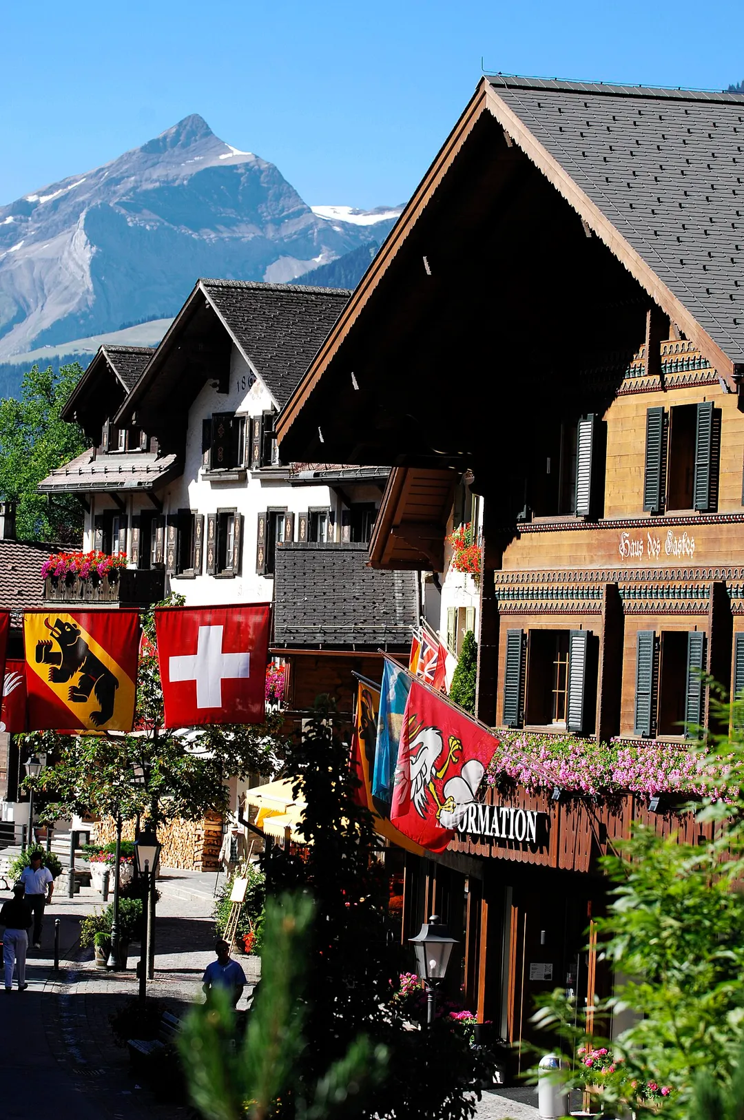 A walk trough Gstaad