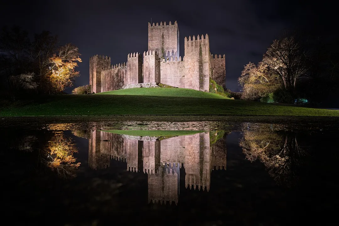 Castelo de Guimarães - castelo medieval em Guimarães