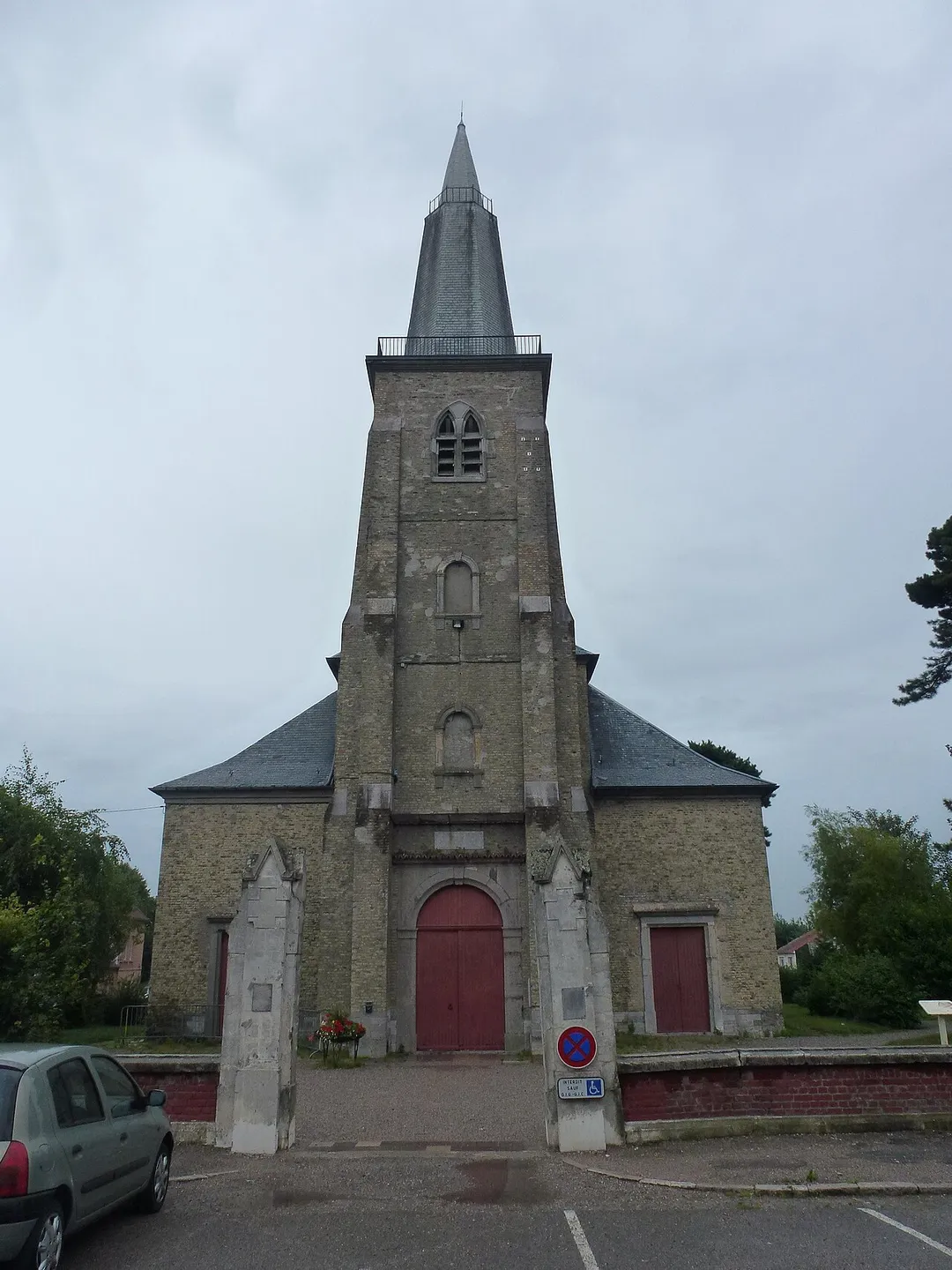 Guînes (Pas-de-Calais) église