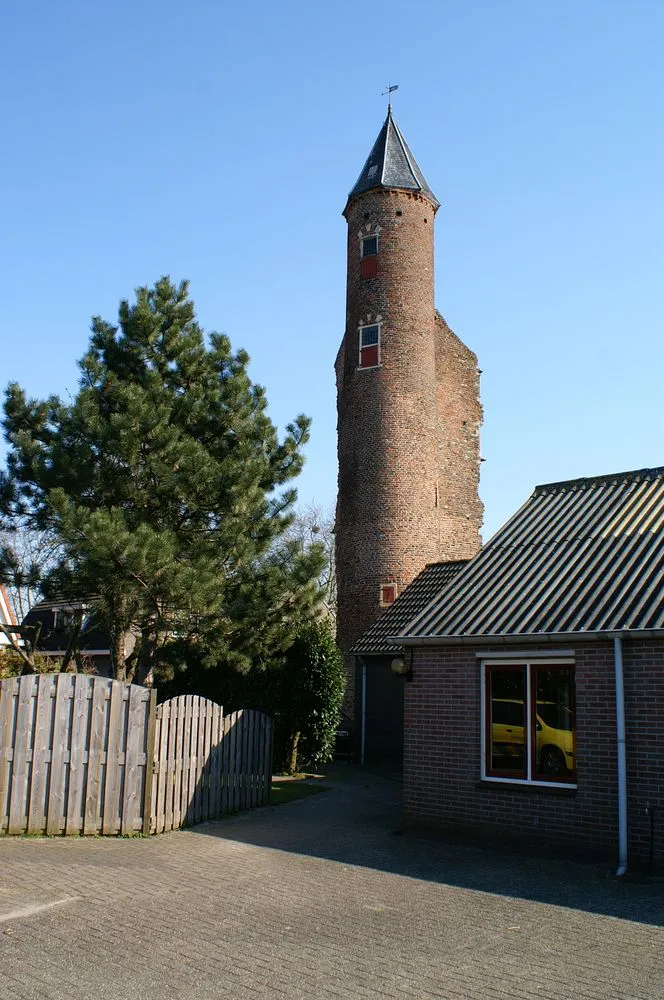 Resterende toren van kasteel Goudenstein.