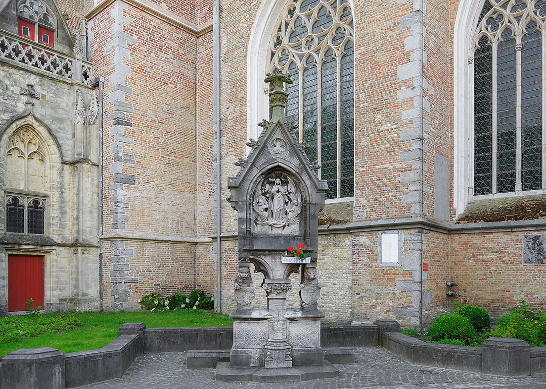 Bruges, Belgium: Sculpture of Virgin Mary in front of Onze-Lieve-Vrouwekerk