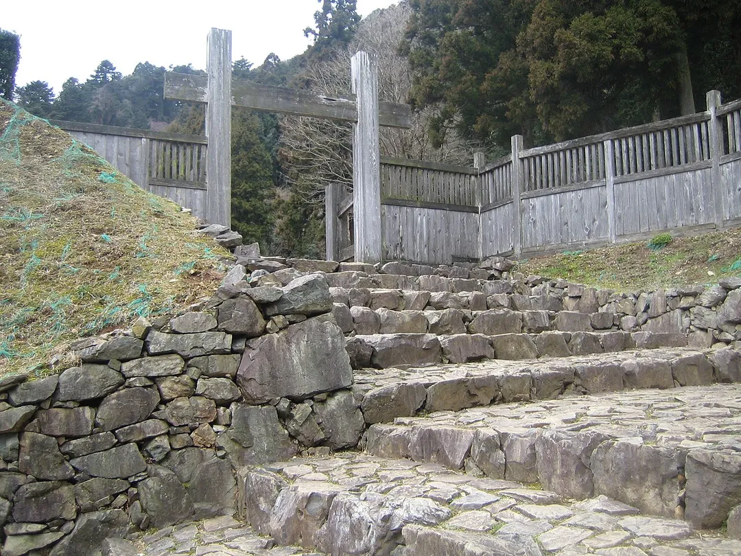 Entrance of Goshuden, Hachioji-jo
