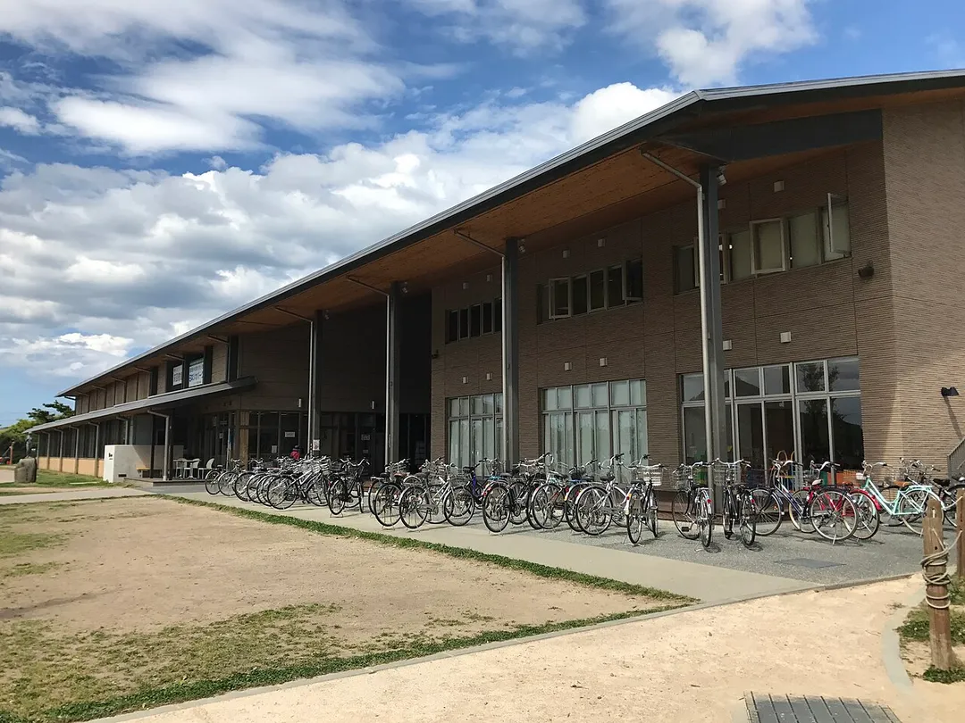 萩市立萩図書館