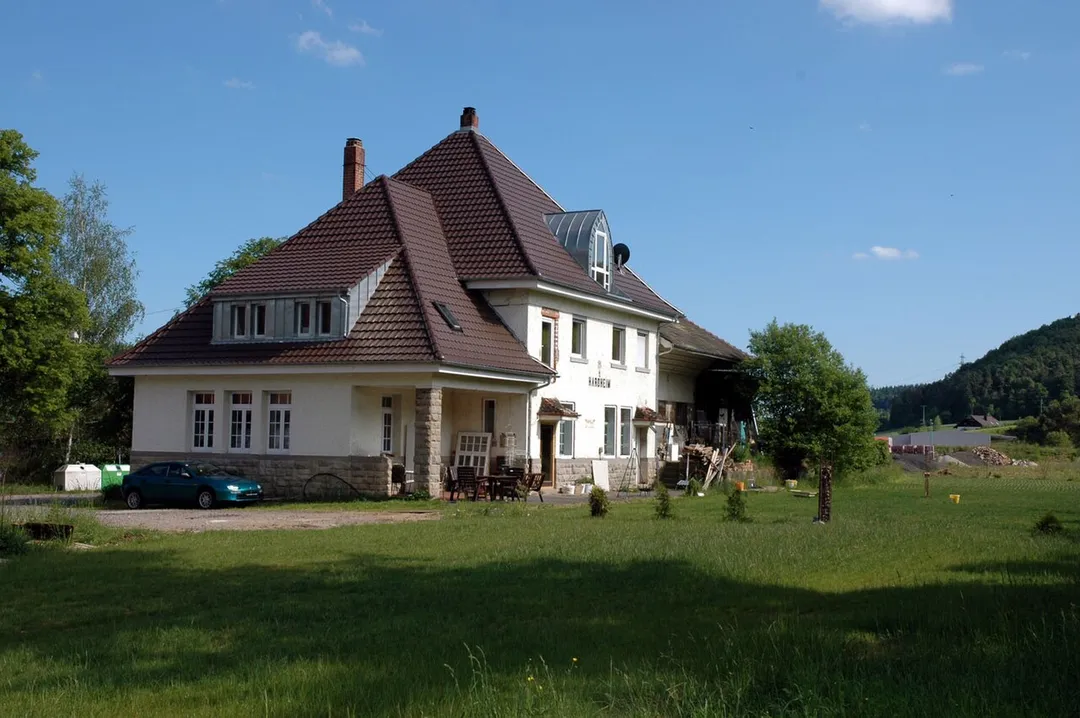 station building of former train station of Hardheim.