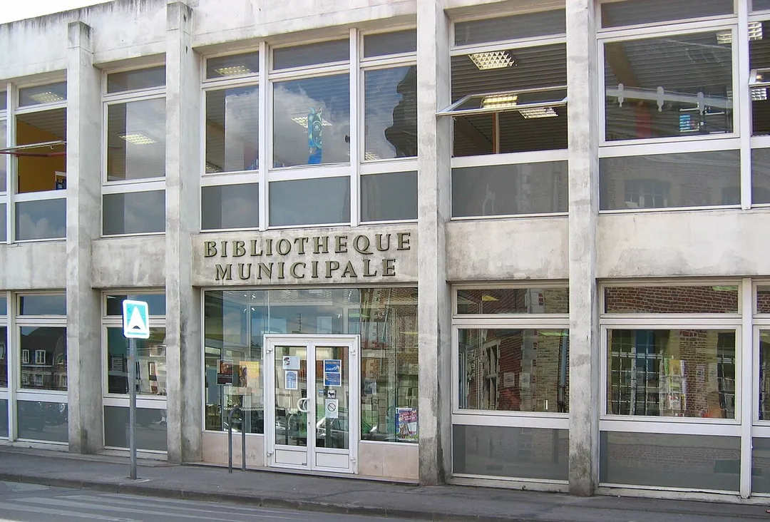 Hazebrouck: city library