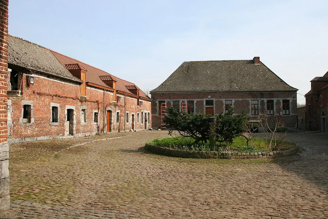Montrœul-sur-Haine, rue du Fayt -  Corps de logis de la ferme et ancienne brasserie du village (1814).