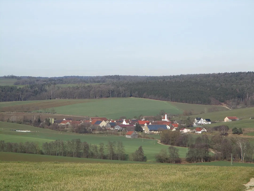The village of Hochfeld, east of Daiting, Bavaria, seen from the south.