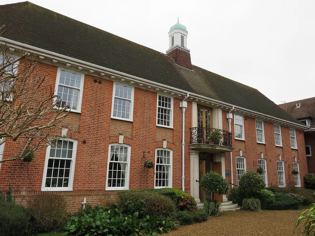 Council offices, built 1936 for Hoddesdon Urban District Council. Converted to residential use c. 1989 and renamed Belvedere Court.
