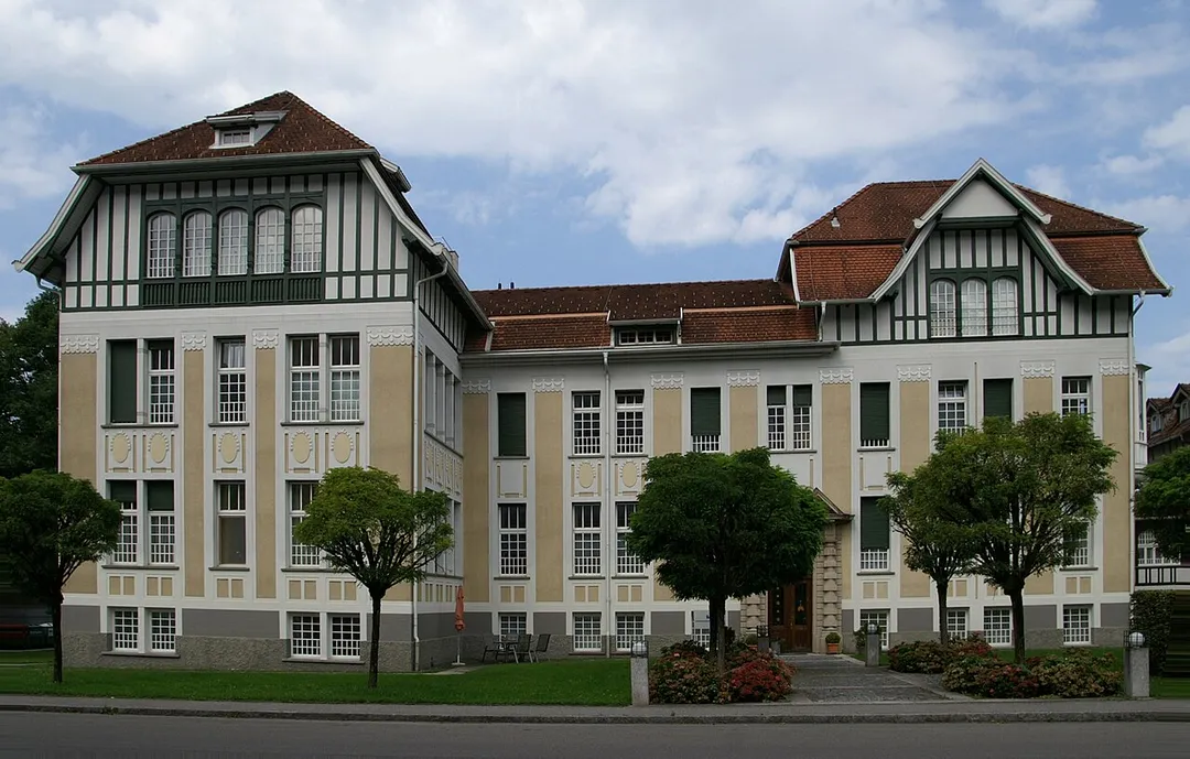 altes Krankenhaus, Kaiserin-Elisabeth-Str. 4-6 in Hohenems  Architekt: Hanns Kornberger, Baujahr 1904 + 1905