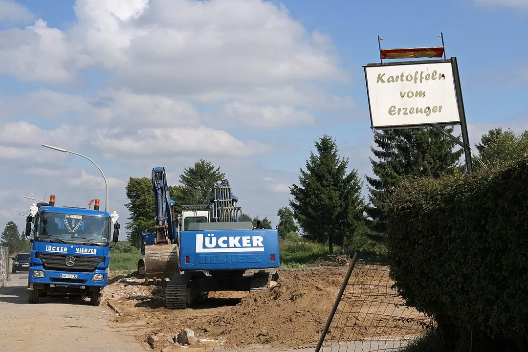 Abrissarbeiten in Holz, 2008, Räumung für den Tagebau Garzweiler