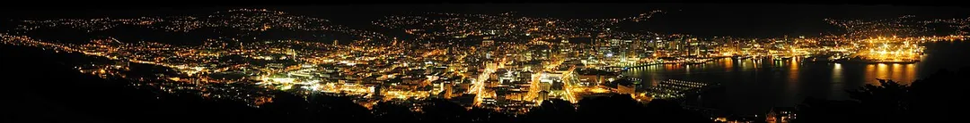 This is a panorama of central Wellington, in New Zealand. It was taken from the summit of Mount Victoria at night.