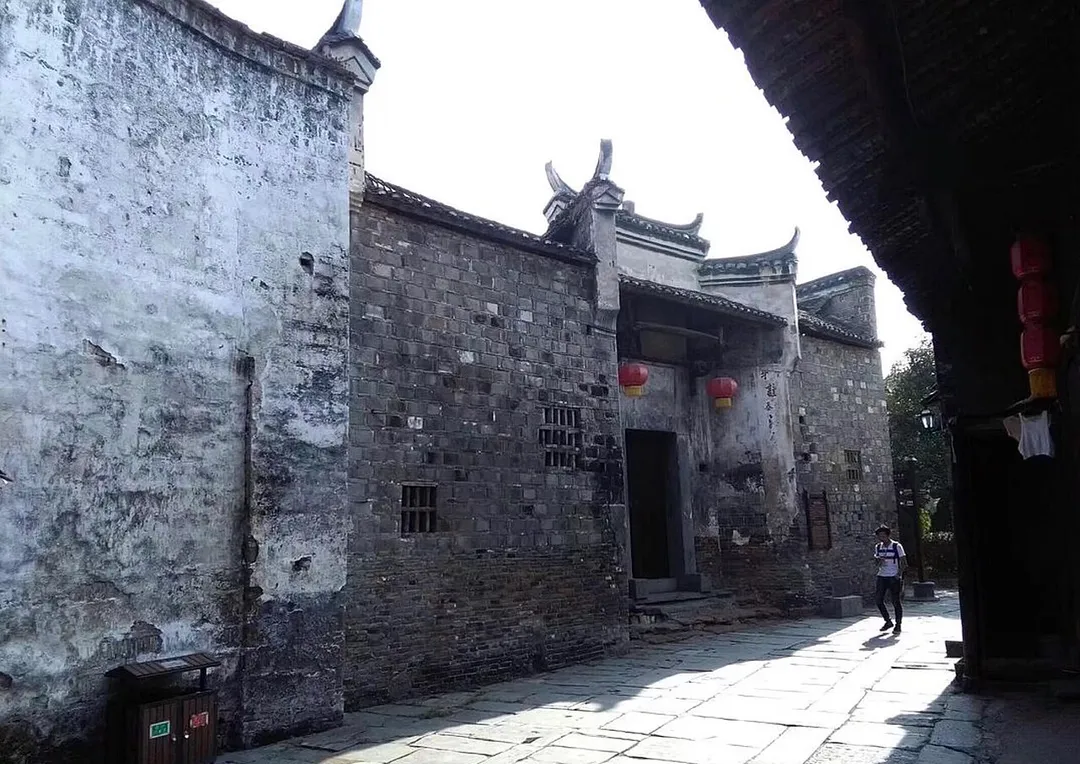 A lane in Qianyang ancient town.