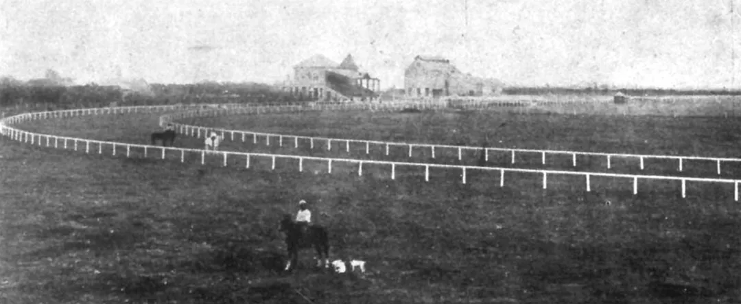 one of the first (or the first) photos of the race track